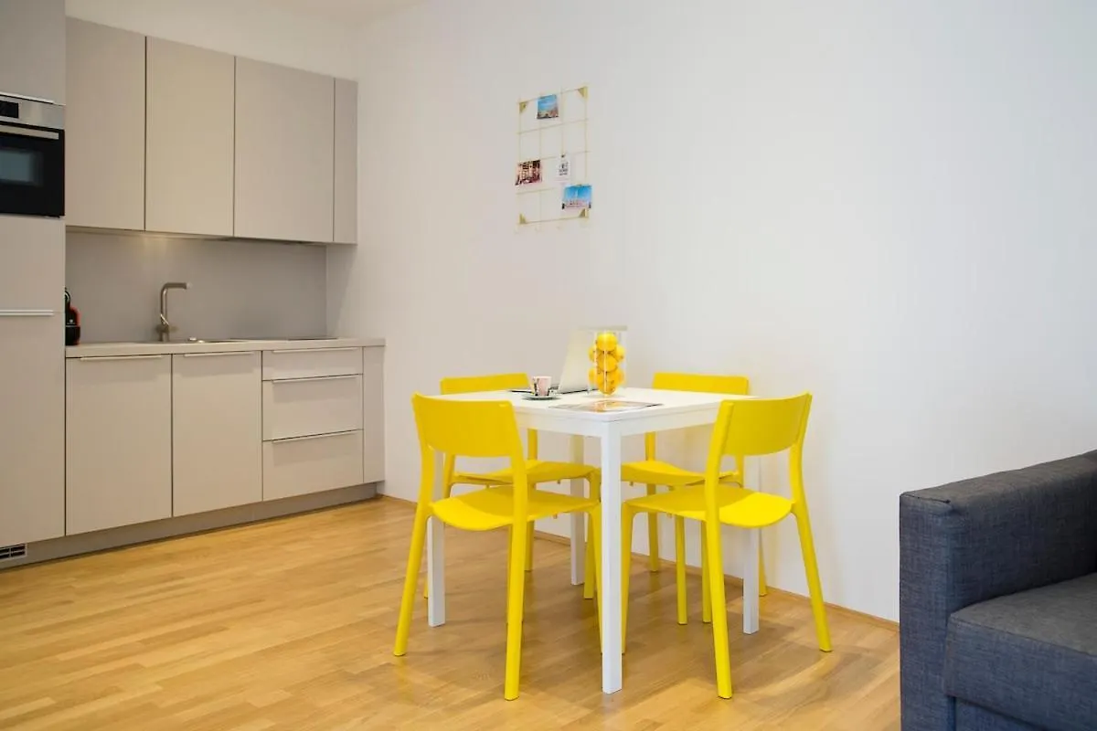 Stylish 1-Bedroom Apartment By Rochusmarkt Walk To The City Center Wenen 0*,
